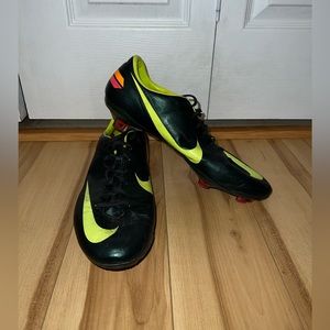 Nike Mercurial Miracle III Seaweed Volt Challenge Red Cleats Size 11.5.